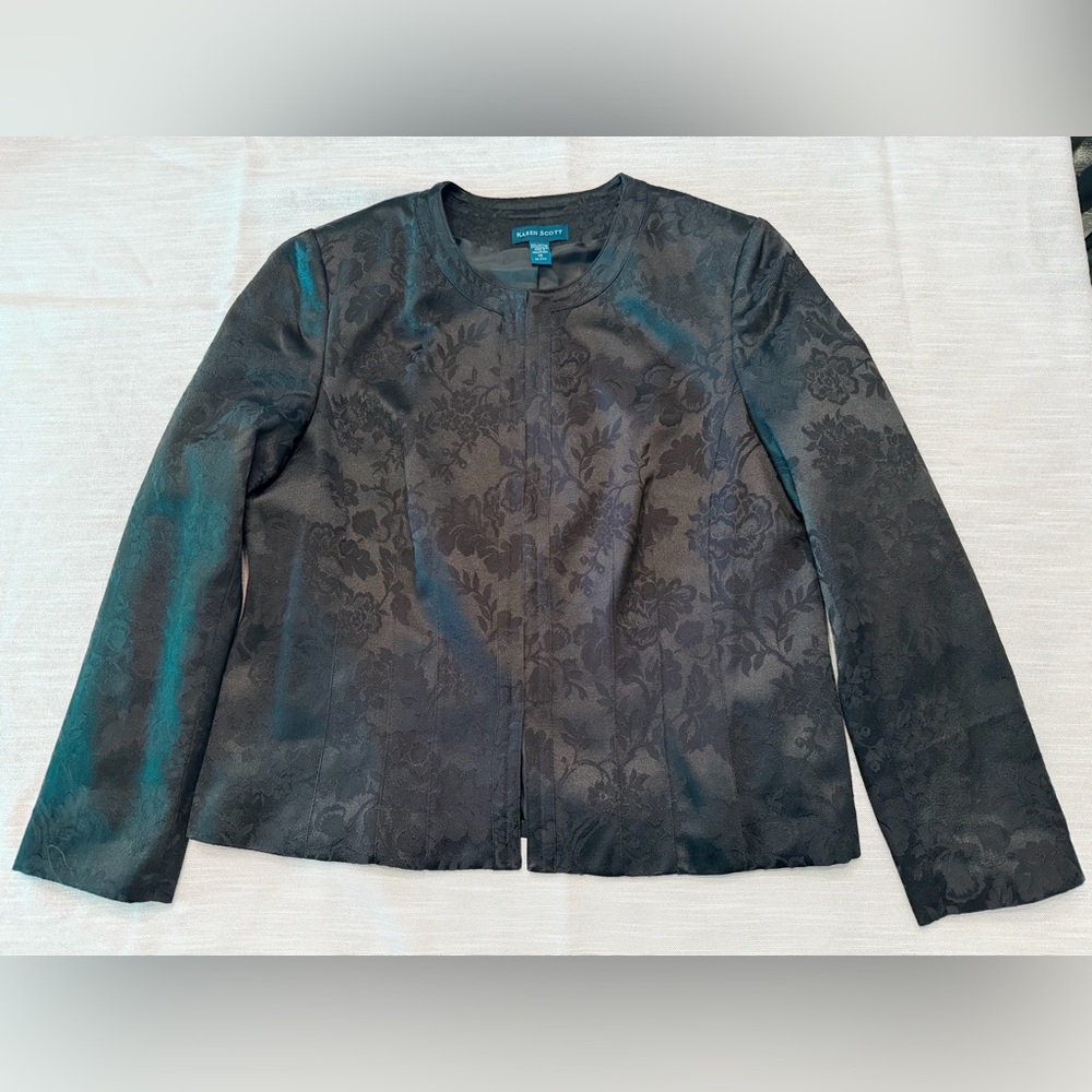 Karen Scott Women's Black Floral Blazer, size 16